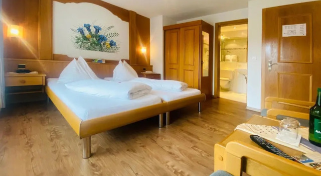 Hotel Restaurant Mattmarkblick, Buchen Sie Hotel Saas-Almagell Saastal