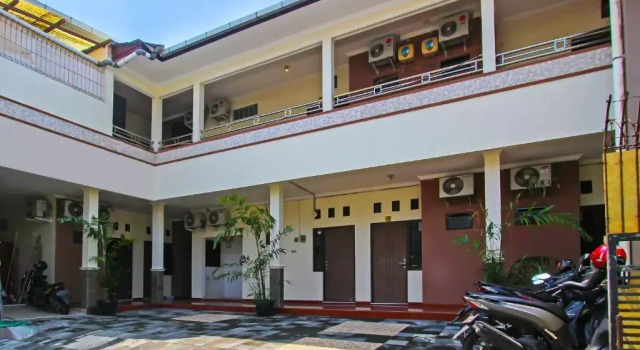 Hotel O Wahidin Guesthouse, Reservar Hotel Pekalongan Central Java