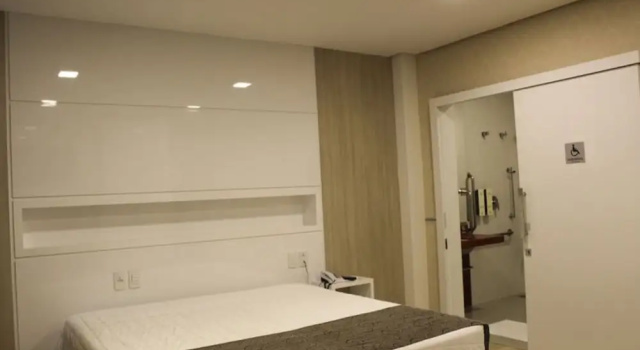 Двухместные апартаменты Holiday & Business Hotel - Em frente ao Centro de Eventos e Arena Conda