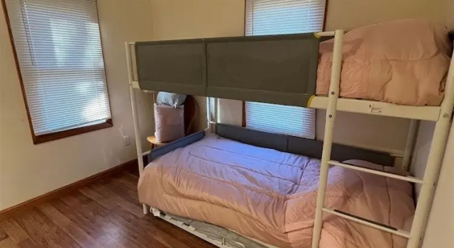 Crooked River Cottage Limit 5 2 Bedroom Cottage by RedAwning, Book Feriehus South Casco USA