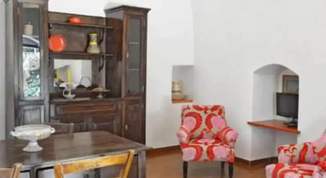 Agriturismo Antonelli Piangevino, Rezerwuj Hotel Hotele w Antonelli z parkingiem, Parking