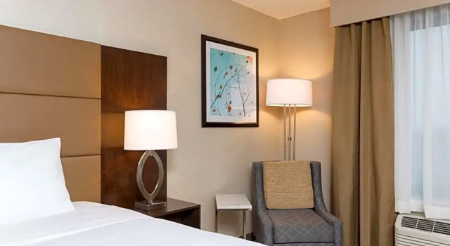 Люкс с 2 комнатами Doubletree by Hilton Pleasant Prairie Kenosha, WI