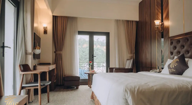 Luksusowy pokój Phoenix Hotel