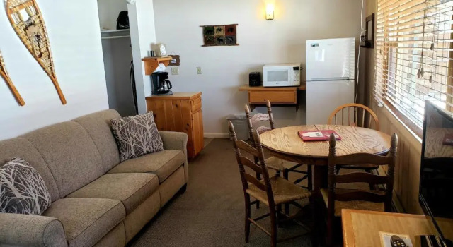 Номер Standard c 1 комнатой с видом на озеро Western Riviera Lakeside Lodging