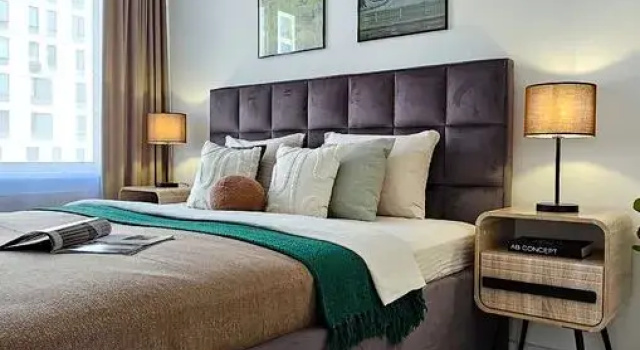 Apartments Dobry Dom on Andrei Korenevskogo st., 7, Buchen Sie Ferienwohnung Hotels in Tyumen Region mit Parkplatz, Parkplätze
