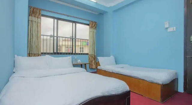 SPOT ON 571 Hotel Ashim