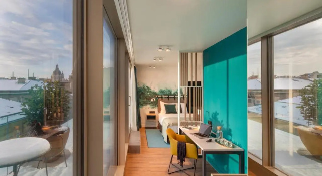 Полулюкс с балконом Cortile Hotel