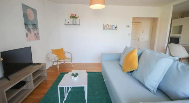 Lille Centre - Cozy & functional ap 70m2 Terrace, Забронировать Отель Отели Лилля с парковкой, рядом с Chambre de Commerce, Парковка
