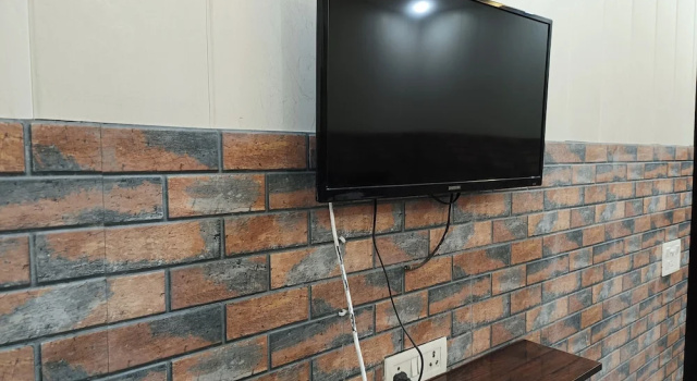 Номер Premium Swas Tika Homes Near Wave City Center Noida