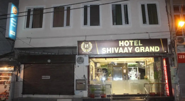 Shivaay Grand, Varaa Hotelli Hotellit Punjab pysäköinnillä, Pysäköinti