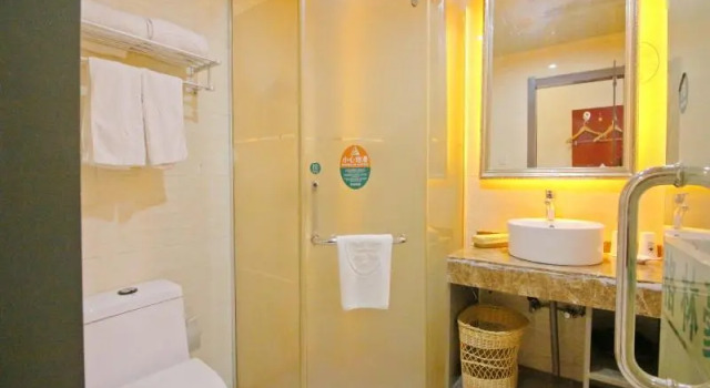 Двухместный номер Standard GreenTree Inn Suzhou FenGMEn Suzhou University Express Hotel