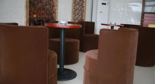 GreenTree Inn Jiangsu Suzhou Yangchenghu Qianshuiwan Express Hotel, Book Hotel Hoteller i Suzhou med parkering, Parkering