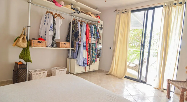 Beach Front Apartment No01