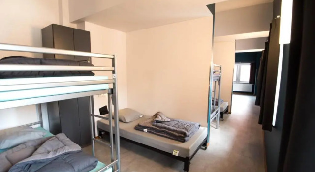 Кровать в общем номере HI Liège Hostel