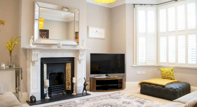 Stylish & Stunning 5 Bed House in Clapham South