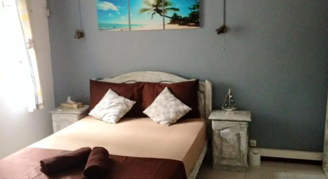 2 bedrooms appartement with sea view balcony and wifi at Flic en Flac