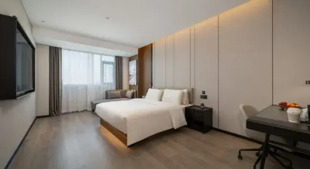 Люкс Premier Zhaotong Ancient City Hengbang Square Atour Hotel