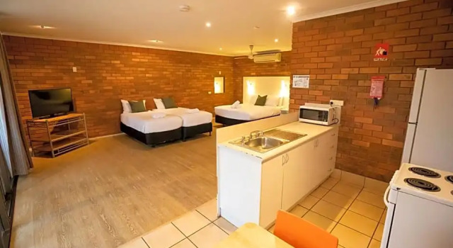 Семейный номер Standard Contour Hotel Katherine