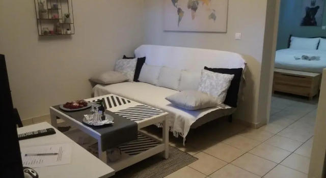 Апартаменты Helen's Welcoming & cozy flat