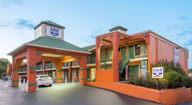 Номер Standard Knights Inn Antioch