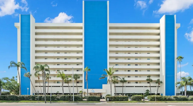 Ocean Sands 1107, Забронировать Отель Отели в центре Мадейра-Бич, в центре
