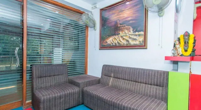OYO 16568 Bhagini Residency, Varaa Hotelli Hotellit Bangalore pysäköinnillä, Pysäköinti