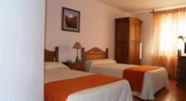 Casa Rural El Sauce. A 2,5 Km De Cuenca Capital, Book Hotel Hoteller i Cuenca Province med pool, Swimmingpool