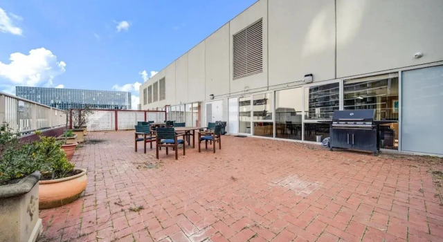 Center 1-bed With Sauna, Gym, BBQ & Parking