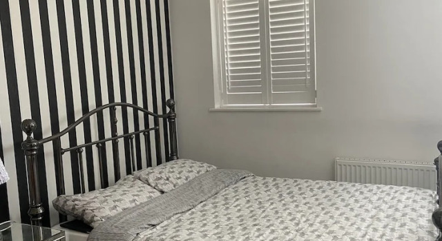 Captivating 2-bed House in Wolverhampton, Забронировать Отель Отели Англии 3 звезды, 3*