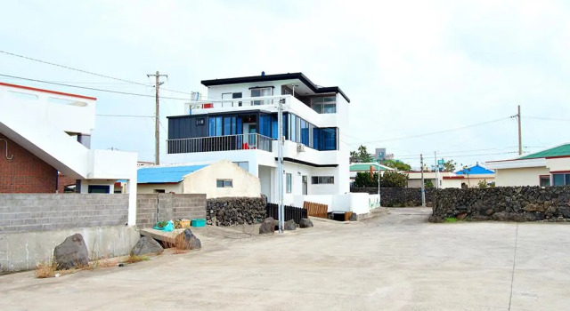 Jeju Nunkeunsaeu Guest House, Забронировать Гостевой дом Jocheon Чеджу