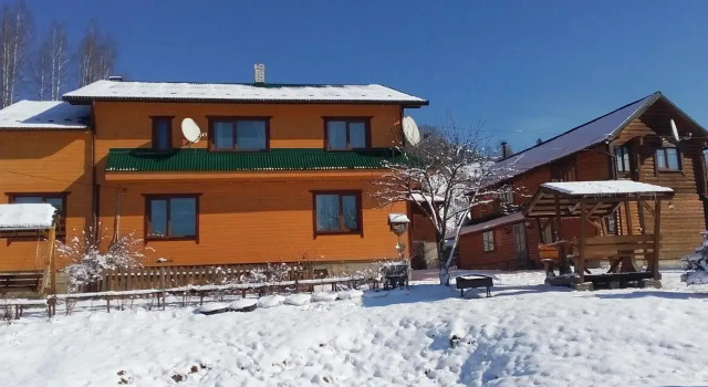 Sadyba Geredzhuka, Rezervovat Hotel Jablonitsa 