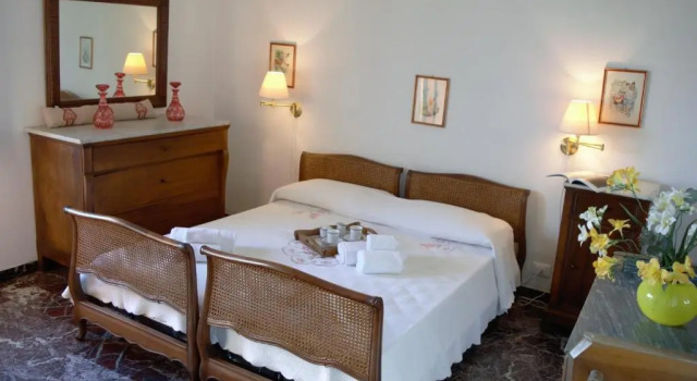 Chalet Villa Ornella, Забронировать Шале Отели Генуи с парковкой, Парковка