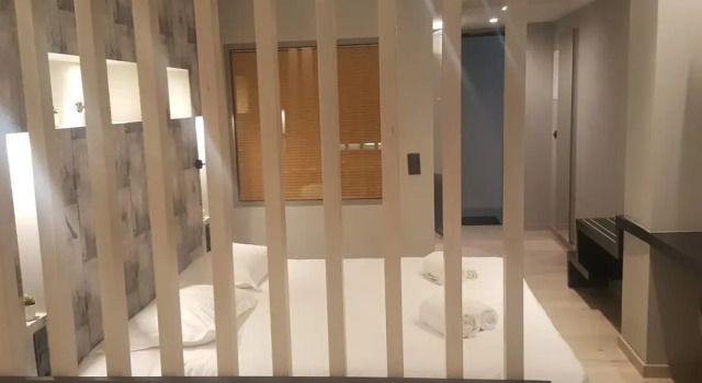 MJ Luxury Suites, Забронировать Отель Афины Острова Саронического залива - Аттика, рядом с Холм Филопаппос