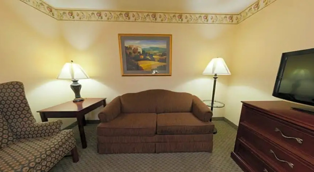 Люкс Country Inn & Suites by Radisson, St Cloud East, MN