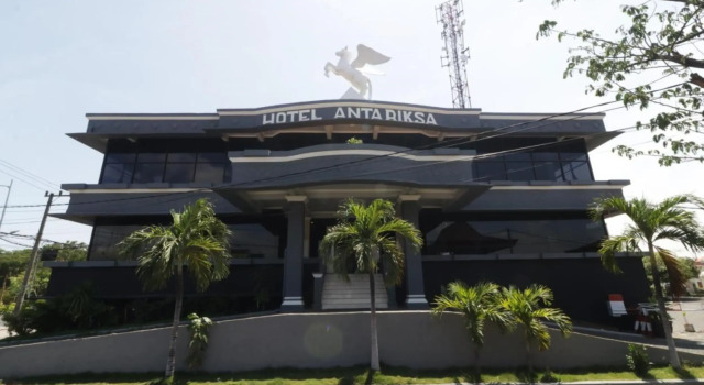 Hotel Antariksa, Book Hotel 3-Star Hotels in East Java, 3*