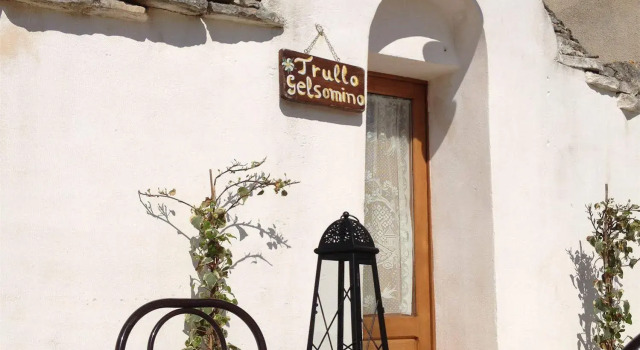Trulli Colarossa, Book Lejlighed Hoteller i Bari Province med pool, Swimmingpool