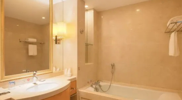 Номер Deluxe с видом на озеро Qianhu State Guest House