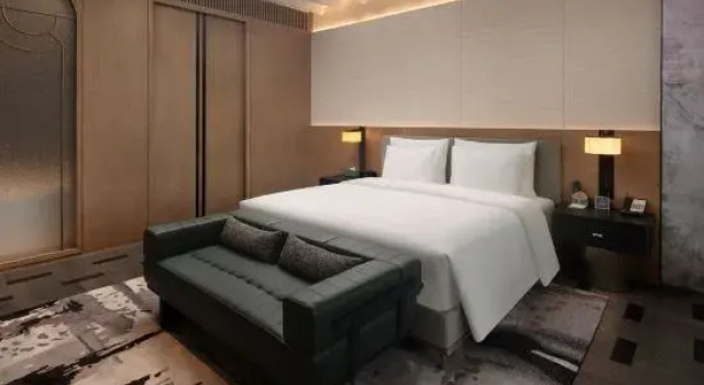 Люкс Bristoria Hotel Yangzhou