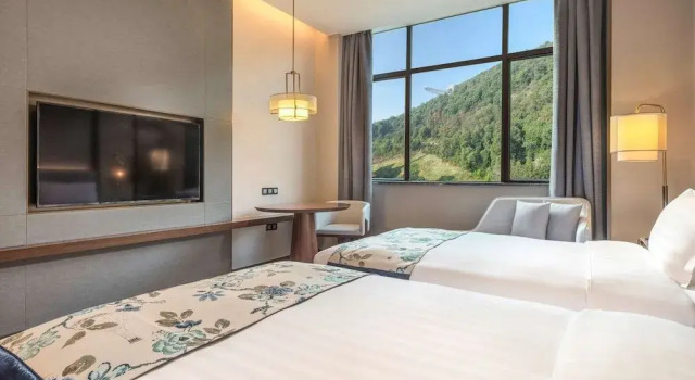 Grand Mercure Pingxiang Kaiguang, Book Hotel Hoteller i Pingxiang med parkering, Parkering