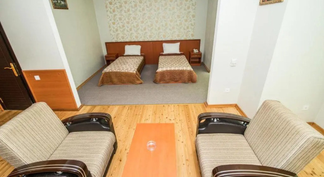 Четырёхместный номер Standard AEF Hotel