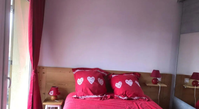 Charmant appartement, Prenota Appartamento Hotel a Alvernia con parcheggio, Parcheggio