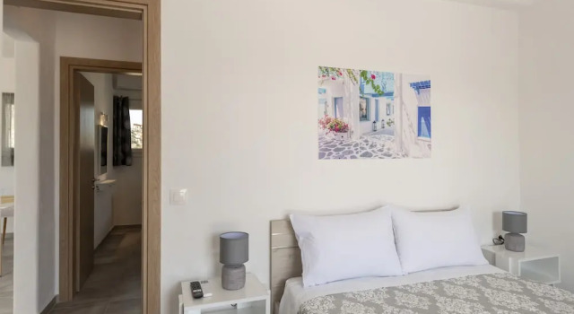Parikia's Sunlight 2bedroom House