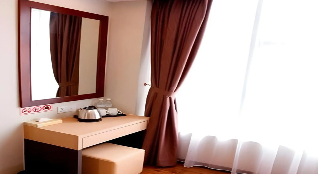 Lot 10 Boutique Hotel, Rezerwuj Boutique Hotel Kuching Sarawak