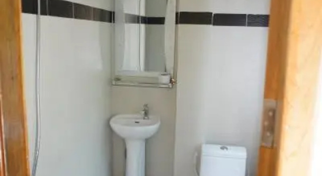 Двухместный номер Deluxe с балконом Sok Heng Guesthouse