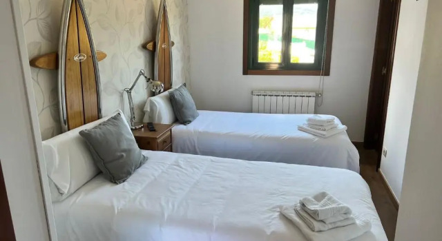 A cochera hostel, Book Hostel Hostels in Galicia, Hostel