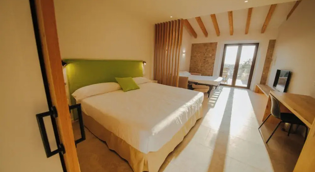 Suite Júnior com vista para a piscina Finca Son Oms