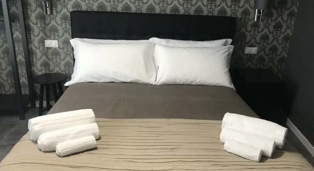 B&B BaRock