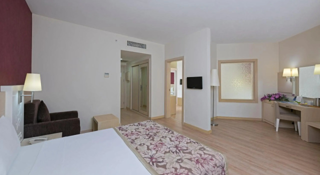 Side Lilyum Hotel & Spa, Rezerwuj Ośrodek wypoczynkowy Hotele w Side Coast z basenem, Basen