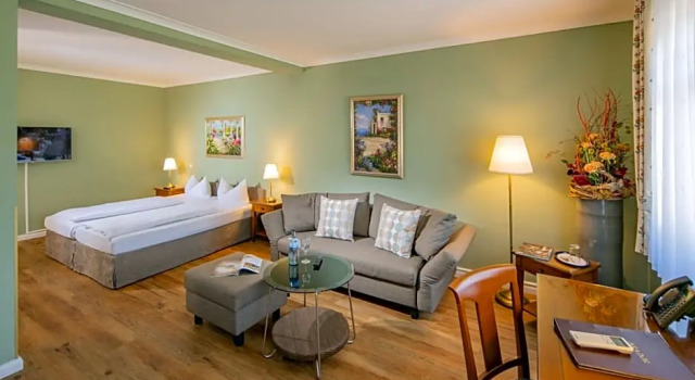 Полулюкс Hotel Arador