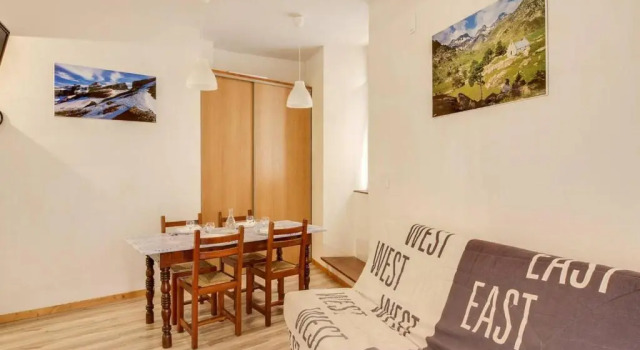 Appartement Cauterets, 3 pièces, 6 personnes - FR-1-401-33, Забронировать Апартаменты/квартира Отели Котре с бассейном, Бассейн